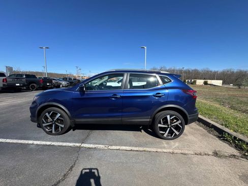 Used 2020 Nissan Rogue Sport SL image 7