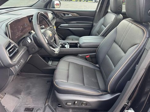Used 2026 Chevrolet Traverse High Country w/ LPO, Floor Liner Package AWD/4WD image 5
