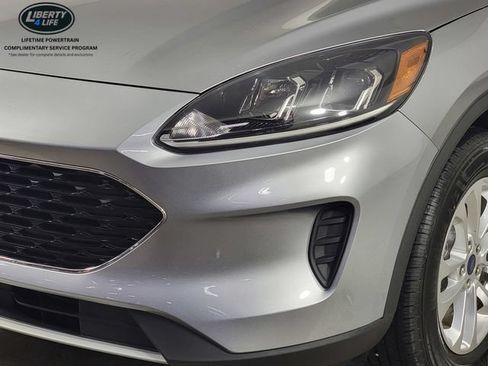 Used 2022 Ford Escape SE w/ Convenience Package AWD/4WD image 9