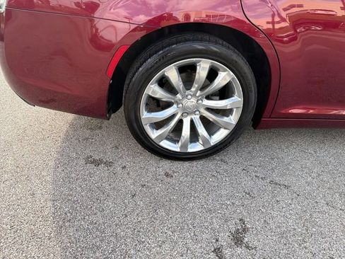 Used 2019 Chrysler 300 Touring w/ Quick Order Package 2EF image 42