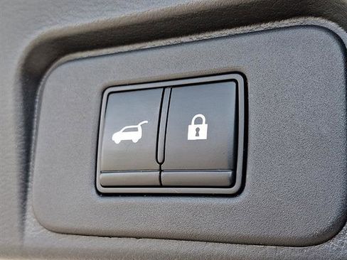 Certified 2021 Nissan Rogue SL w/ Premium Package AWD/4WD image 33