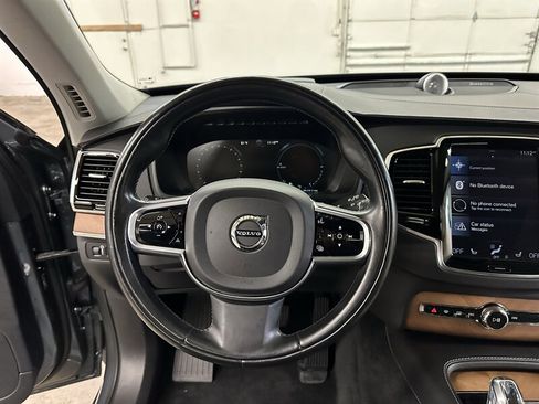 Used 2016 Volvo XC90 T8 Inscription w/ Vision Package image 17