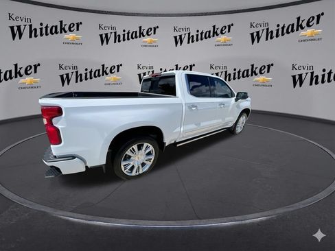 Certified 2026 Chevrolet Silverado 1500 High Country AWD/4WD image 9