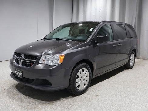 Certified 2020 Dodge Grand Caravan SE w/ UConnect Hands-Free Group image 6