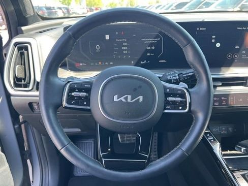 Certified 2024 Kia Sorento SX Prestige AWD/4WD image 14