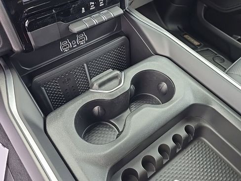 New 2026 RAM 1500 Big Horn AWD/4WD image 18