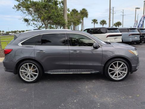Used 2017 Acura MDX SH-AWD w/ Advance Package image 3