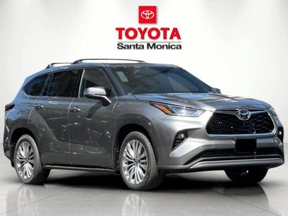 New 2026 Toyota Highlander Platinum