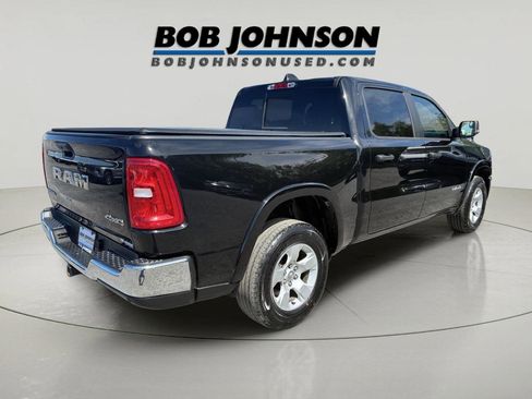 Used 2025 RAM 1500 Big Horn AWD/4WD image 3