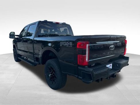 New 2026 Ford F250 Lariat w/ Black Appearance Package image 7