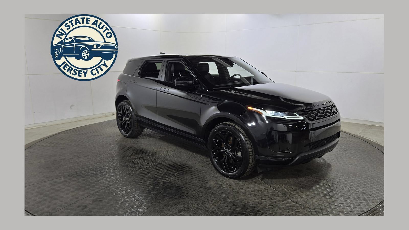 Used 2022 Land Rover Range Rover Evoque SE AWD/4WD image 1