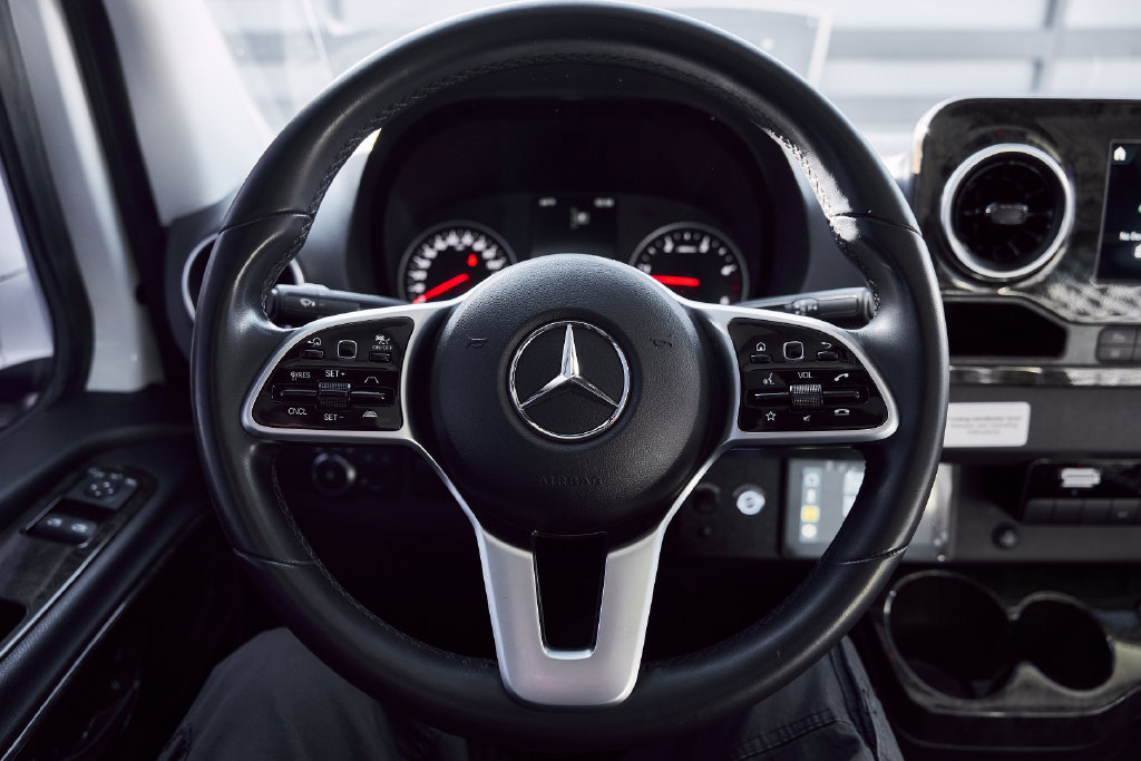 Used 2019 Mercedes-Benz Sprinter 144 image 47