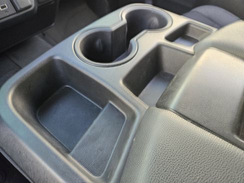 Used 2021 Chevrolet Silverado 1500 LT image 22