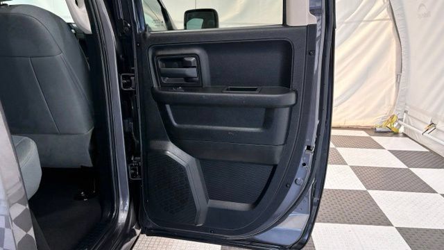 Used 2017 RAM 1500 ST w/ SXT Appearance Group AWD/4WD image 24