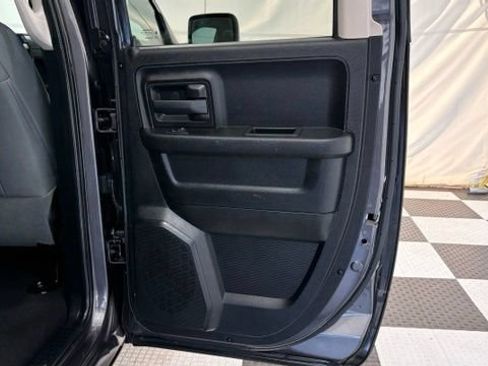 Used 2017 RAM 1500 ST w/ SXT Appearance Group AWD/4WD image 24
