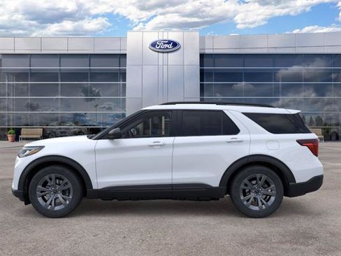 New 2026 Ford Explorer Active w/ Active Comfort Package AWD/4WD image 3