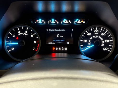 Used 2019 Ford F150 XLT w/ Equipment Group 302A Luxury AWD/4WD image 15