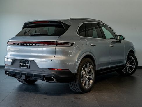 Certified 2024 Porsche Cayenne image 7