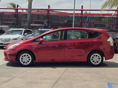 Used 2012 Toyota Prius V Three FWD image 8