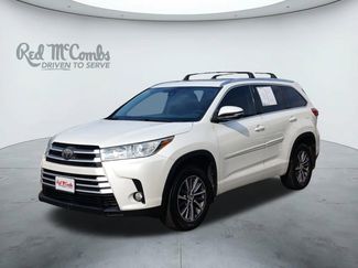 Used 2017 Toyota Highlander XLE video 1