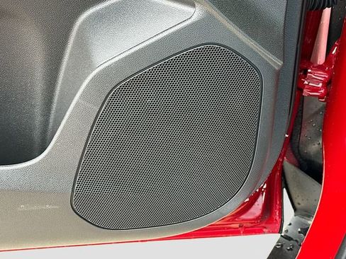 New 2026 Chevrolet Trax LT w/ LPO, Blackout Package image 19