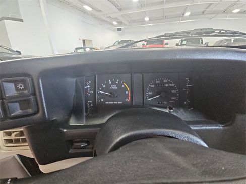 Used 1990 Ford Mustang LX image 10