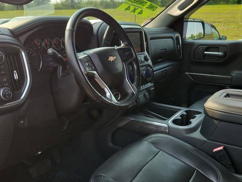 Used 2020 Chevrolet Silverado 1500 LTZ w/ LTZ Premium Package AWD/4WD image 15