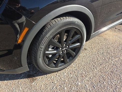 Used 2023 Lincoln Nautilus Reserve image 8