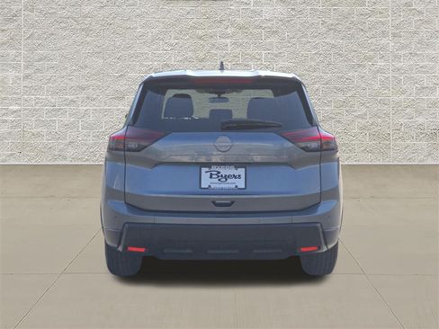 Used 2025 Nissan Rogue SV FWD image 6
