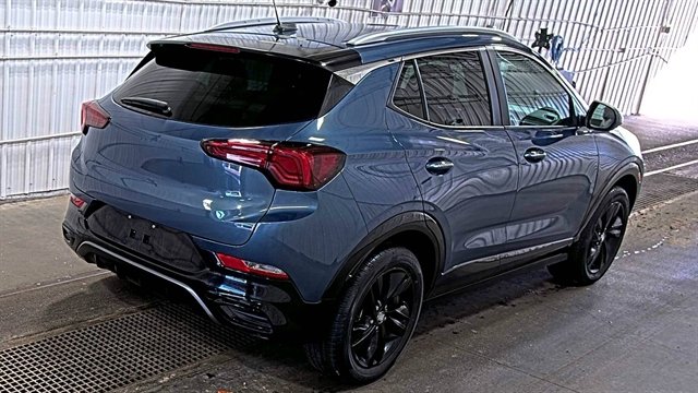 Used 2025 Buick Encore GX Sport Touring AWD/4WD image 5