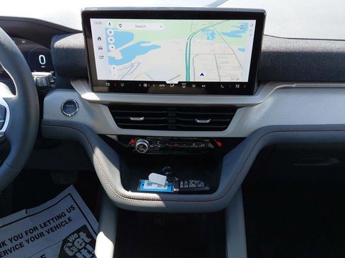 New 2026 Ford Explorer Active image 40