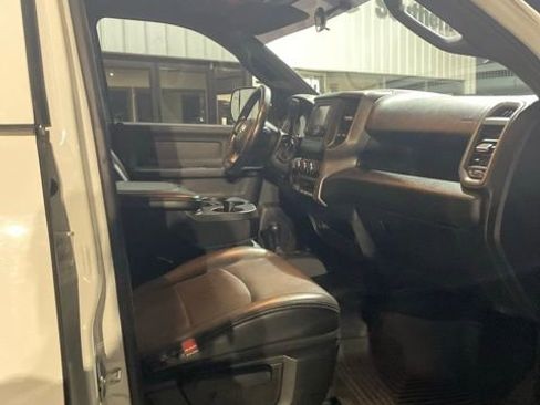 Used 2021 RAM 3500 Tradesman w/ Chrome Appearance Group image 12