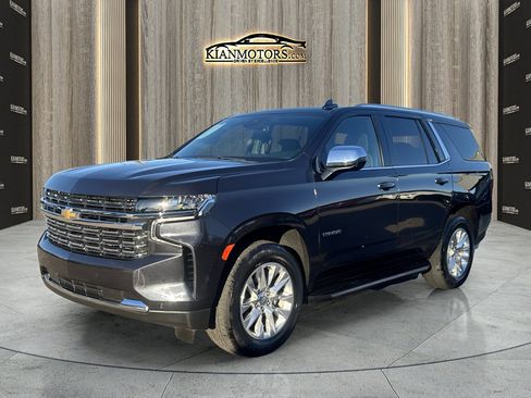 Used 2024 Chevrolet Tahoe Premier image 3