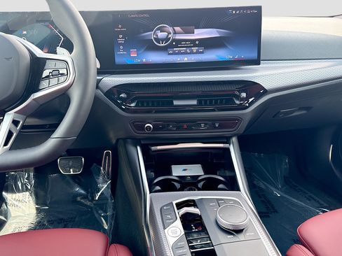 New 2026 BMW 330i xDrive Sedan w/ M Sport Package AWD/4WD image 19