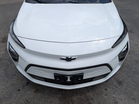 Used 2022 Chevrolet Bolt EUV Premier w/ Launch Edition image 12