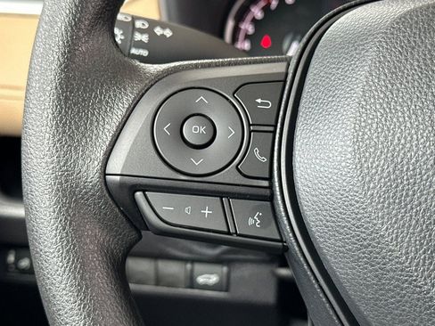 New 2025 Toyota RAV4 XLE image 28