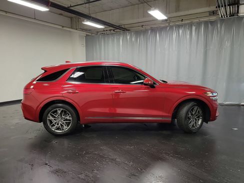 Used 2022 Genesis GV70 2.5T w/ Select Package image 9