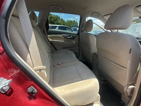 Used 2015 Nissan Rogue SV FWD image 29