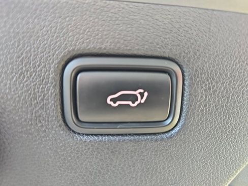 Used 2019 Kia Sorento SX image 14