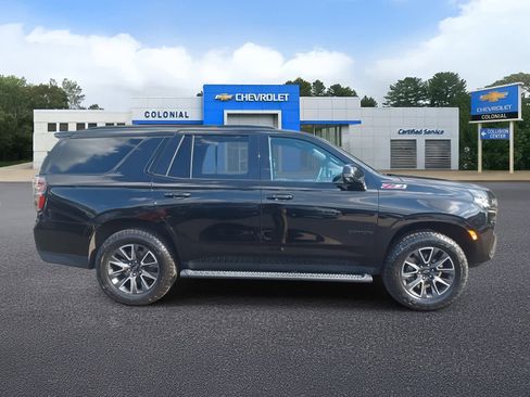 Used 2022 Chevrolet Tahoe Z71 w/ Z71 Off-Road Package image 3