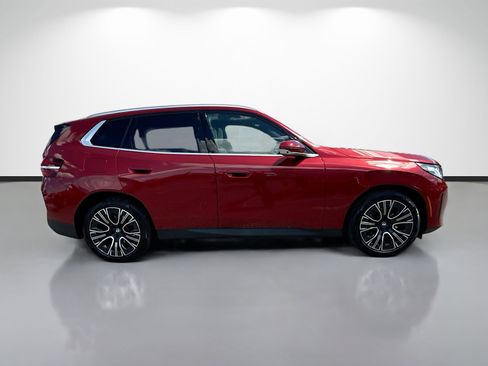 Used 2025 BMW X3 xDrive30i AWD/4WD image 2