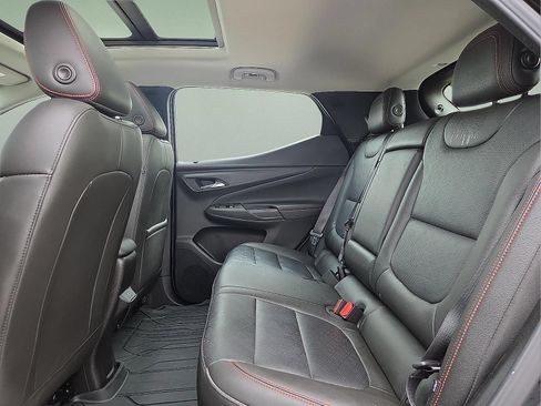 Used 2023 Chevrolet Bolt EUV Premier w/ Sun & Sound Package FWD image 10