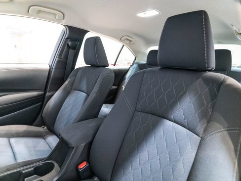 Certified 2025 Toyota Corolla LE FWD image 6