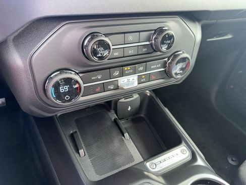 New 2025 Ford Bronco Big Bend image 35