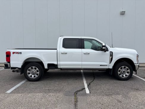 Certified 2024 Ford F250 Lariat w/ Lariat Ultimate Package AWD/4WD image 7