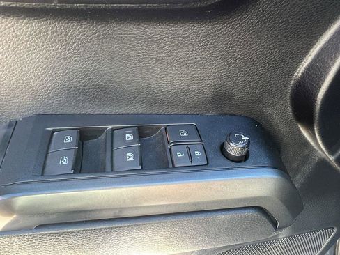 Used 2020 Toyota Tacoma TRD Off-Road image 15