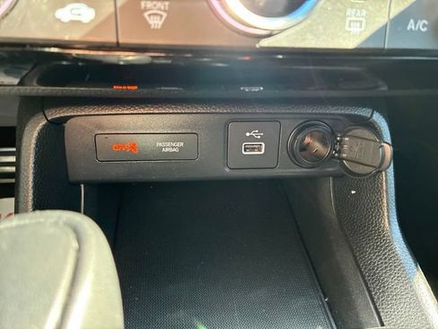 Used 2023 Honda Civic Sport image 34