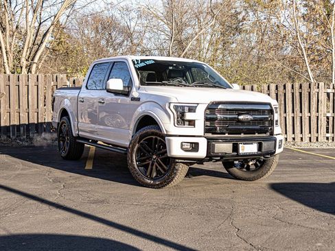 Used 2017 Ford F150 Lariat w/ Equipment Group 502A Luxury image 5