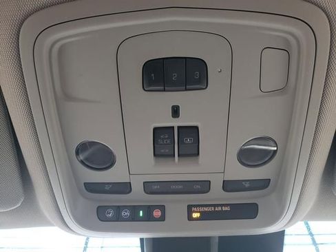 Used 2013 Cadillac XTS Luxury w/ Driver Awareness Package image 21