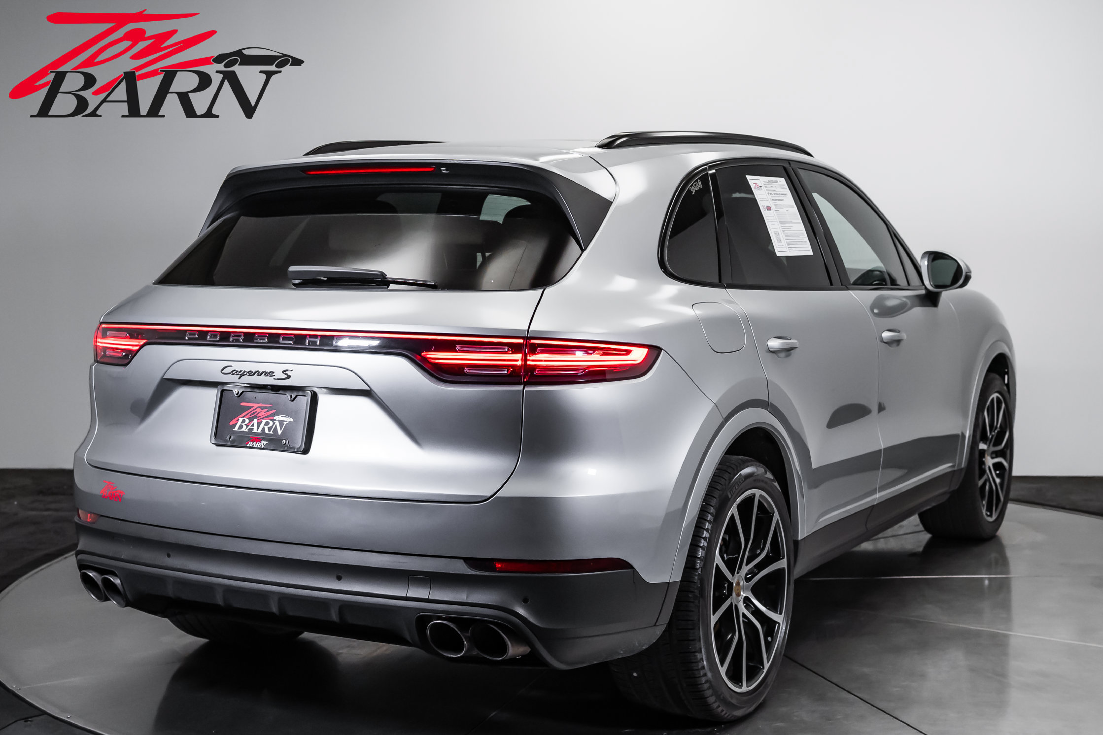 Used 2021 Porsche Cayenne S AWD/4WD image 5